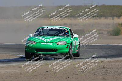 media/Oct-29-2022-CalClub SCCA (Sat) [[e05833b2e9]]/Race Group 3/Qualifying (Outside Grapevine)/